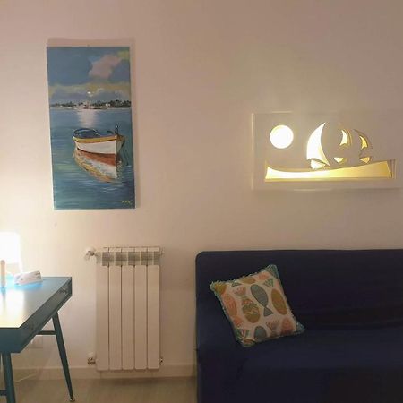 Mami Holiday House カステッランマーレ・デル・ゴルフォ エクステリア 写真
