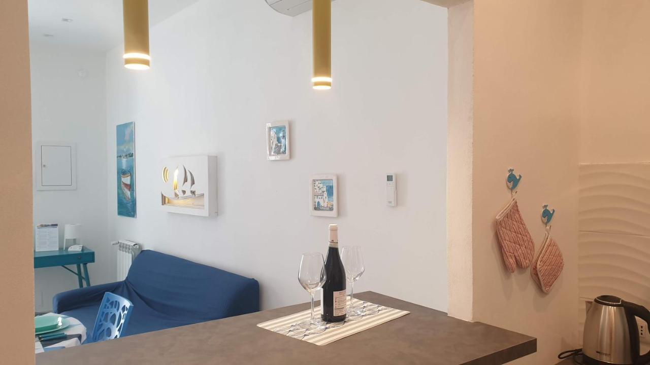 Mami Holiday House カステッランマーレ・デル・ゴルフォ エクステリア 写真