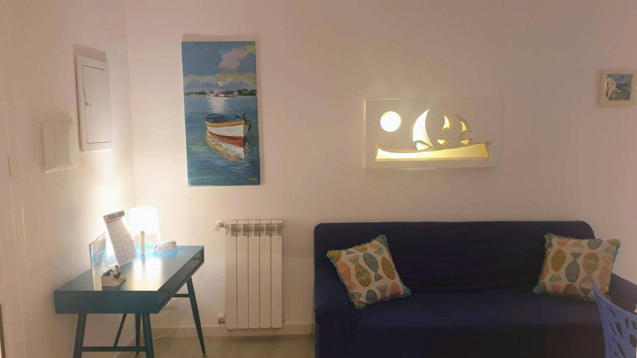 Mami Holiday House カステッランマーレ・デル・ゴルフォ エクステリア 写真
