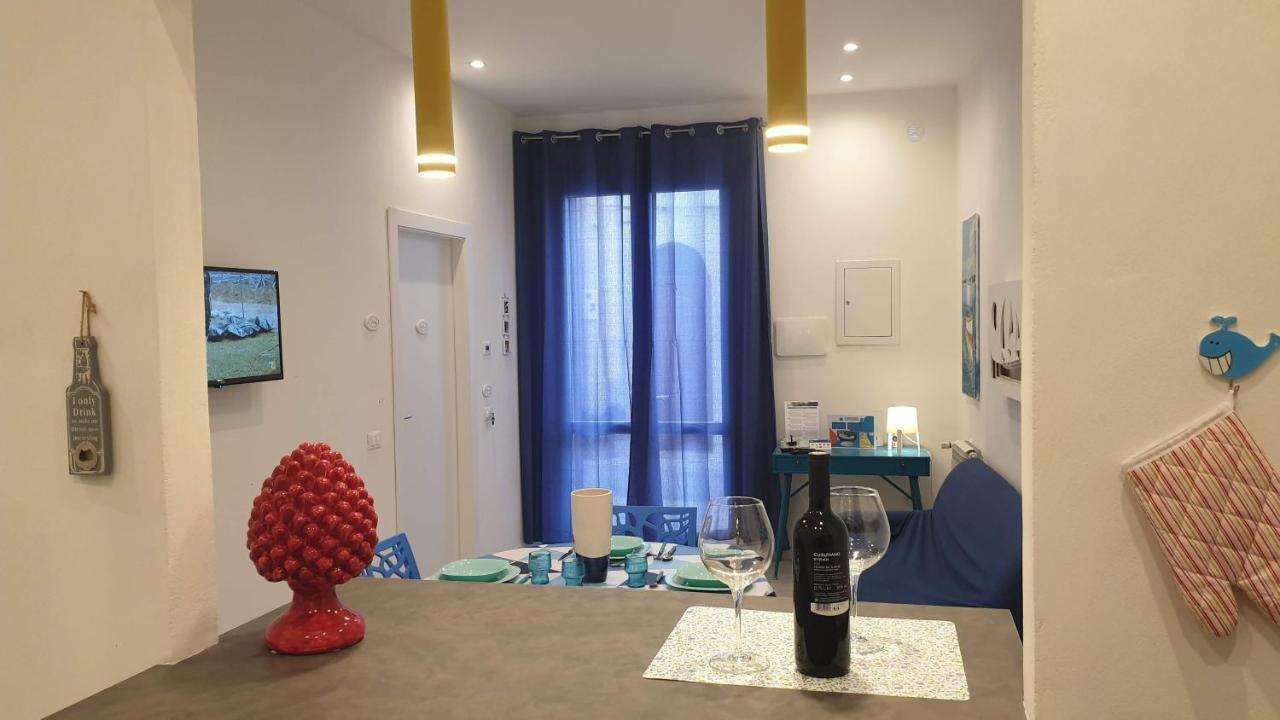 Mami Holiday House カステッランマーレ・デル・ゴルフォ エクステリア 写真