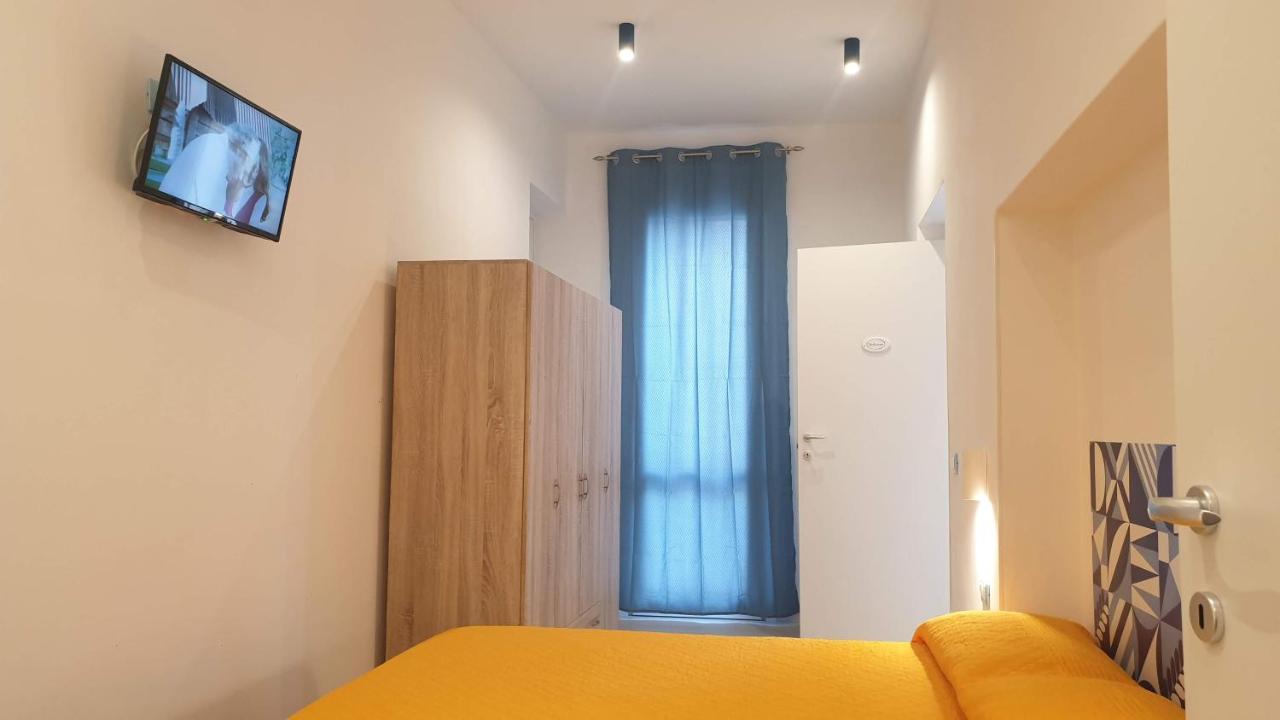 Mami Holiday House カステッランマーレ・デル・ゴルフォ エクステリア 写真